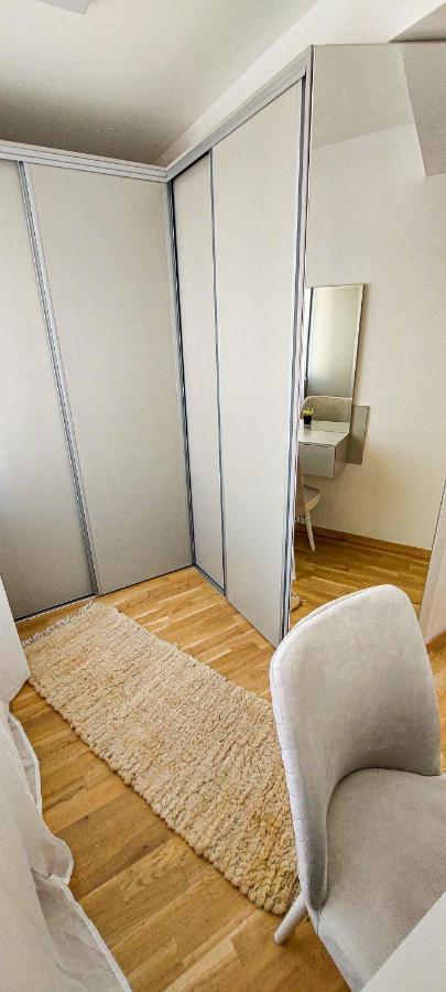 The Modern Lodge Скопье Экстерьер фото